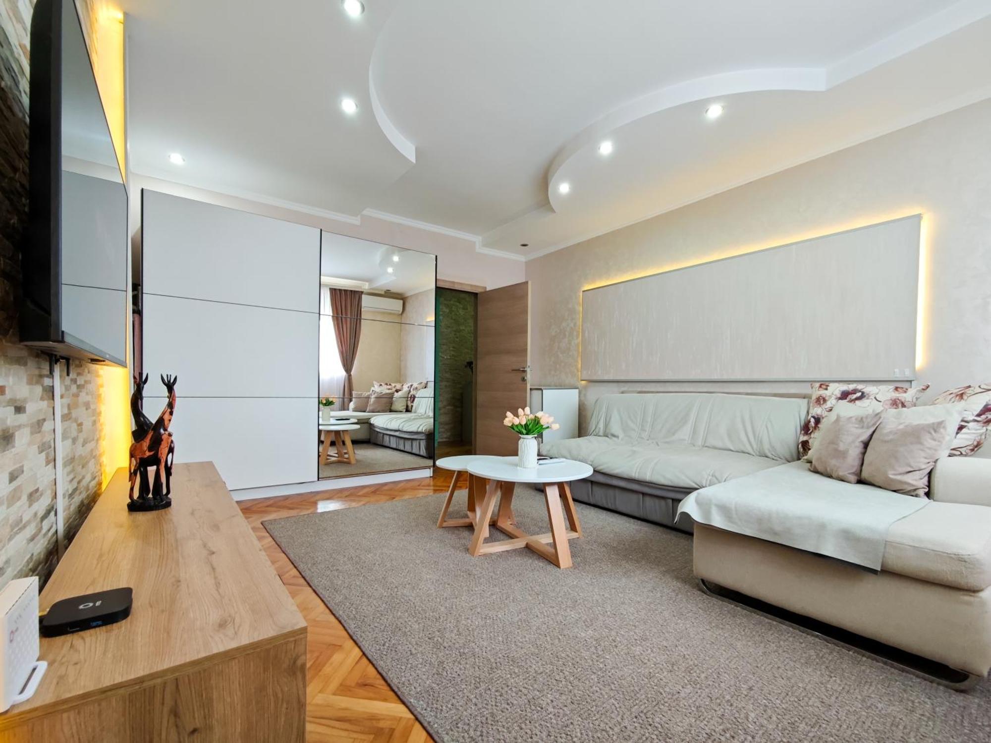 Apartman Julija Donji Milanovac Exterior photo