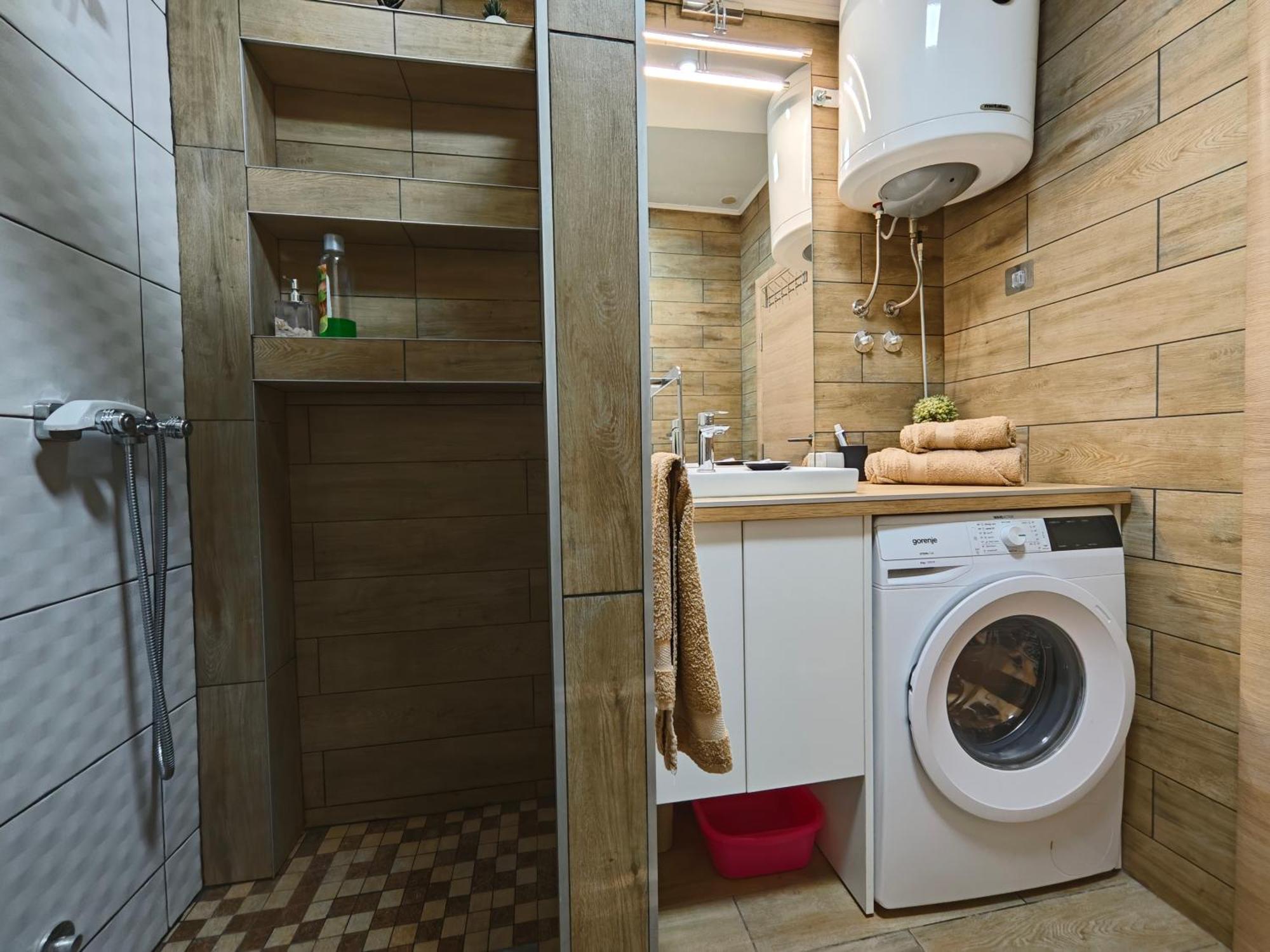 Apartman Julija Donji Milanovac Exterior photo