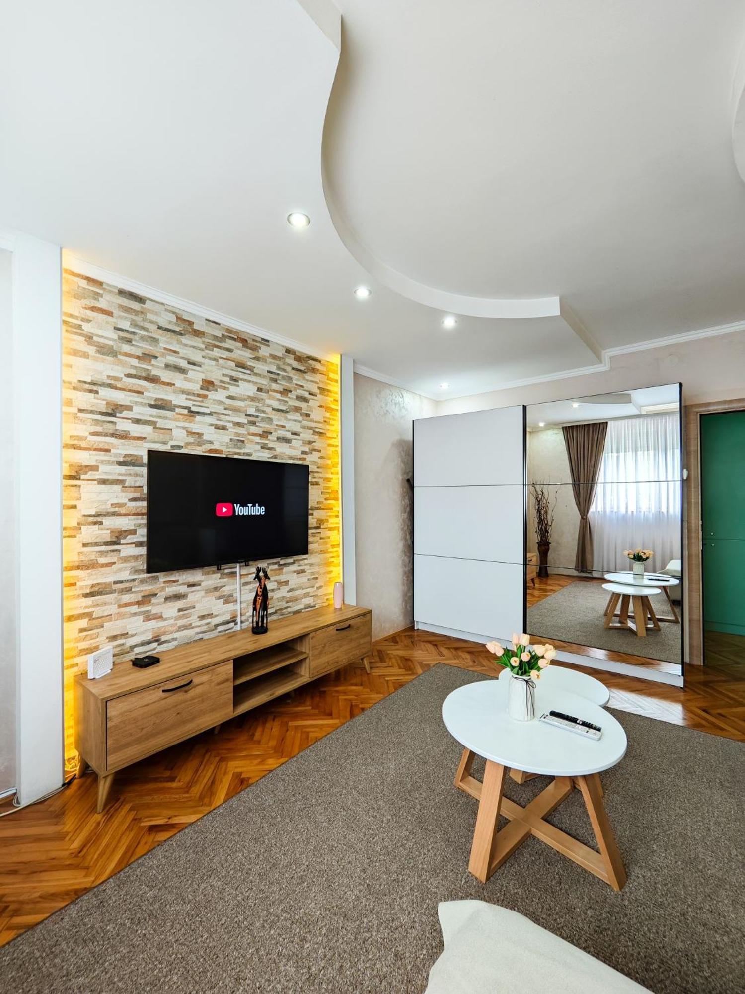Apartman Julija Donji Milanovac Exterior photo