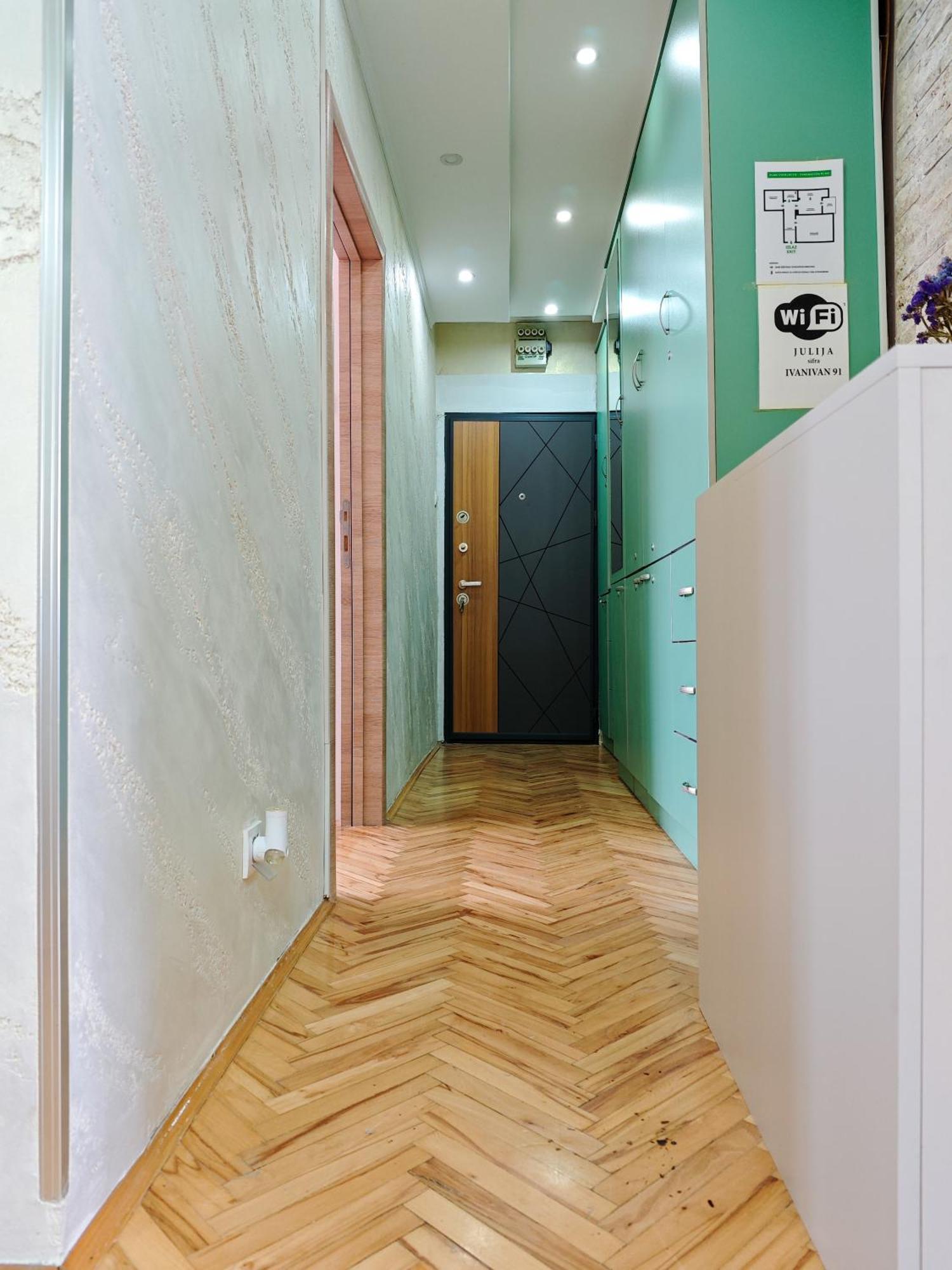 Apartman Julija Donji Milanovac Exterior photo