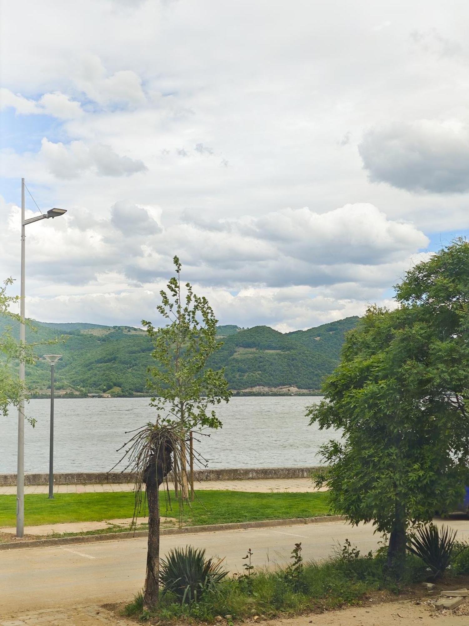 Apartman Julija Donji Milanovac Exterior photo